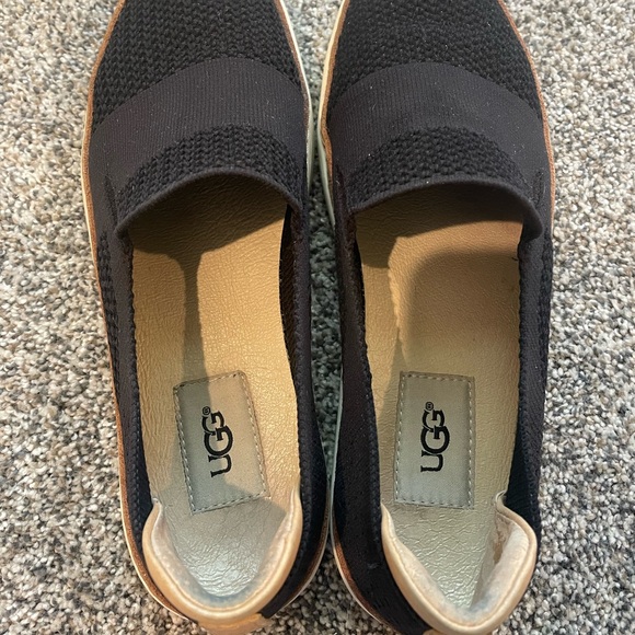 Ugg Sammy sneaker women’s size 7.5 - Picture 3 of 6
